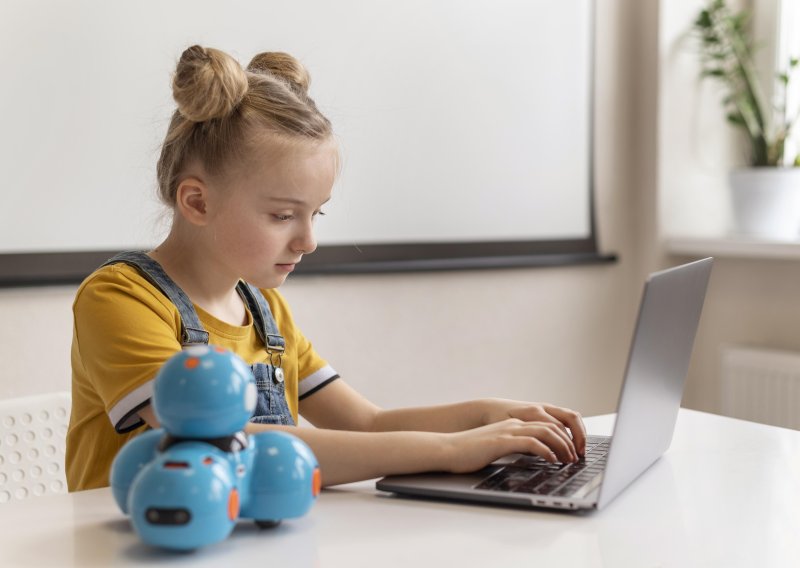 Zagrebački računalni savez obilježava 30 godina rada s darovitom djecom