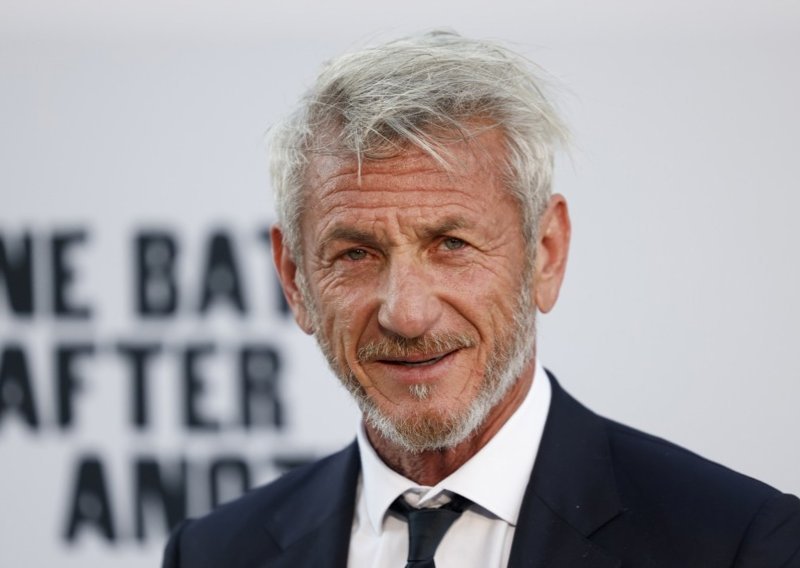 Holivudski zavodnik ne odustaje: Sean Penn ponovno s mlađom partnericom