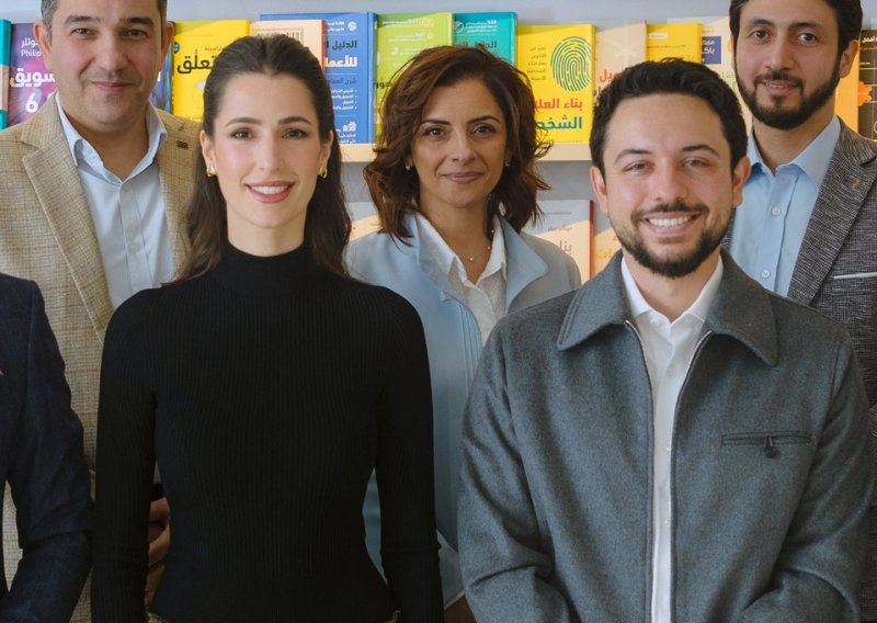 To se zove kraljevski chic: Na ovoj suknji pozavidjela bi joj i slavna svekrva