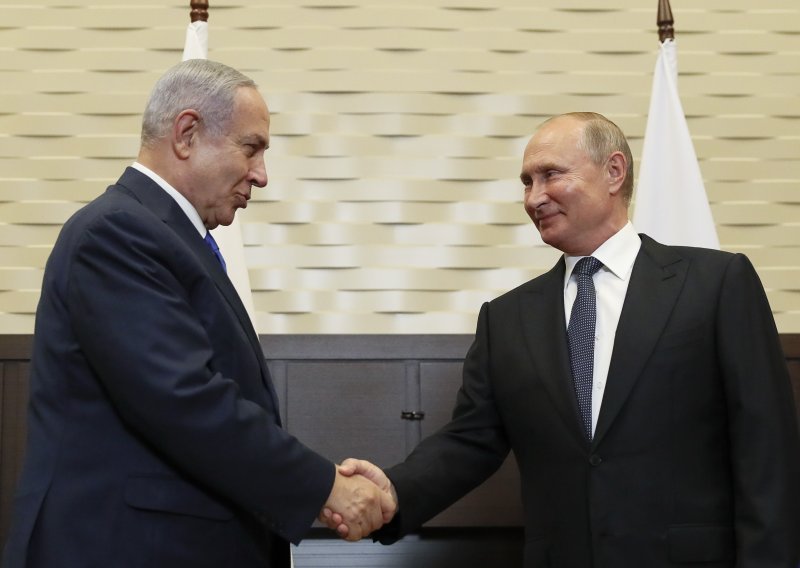 Putin telefonski razgovarao s Netanyahuom i Pezeškianom