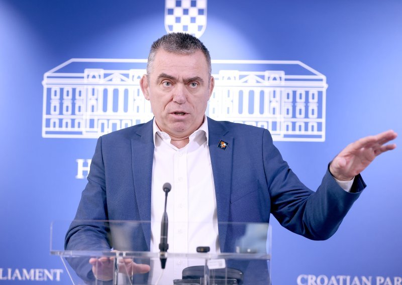 Mlinarić osudio spornu izjavu o Bleiburgu: 'Dat ću pravnom timu da postupa po zakonu'