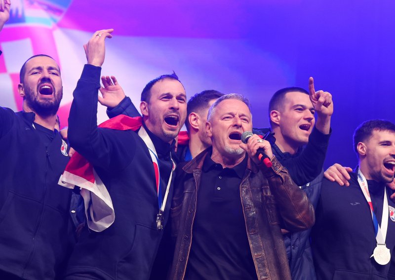 Hrvatski rukometaši Thompsonom odgovorili na srpske cajke! Evo koja će se pjesma oriti Švedskom