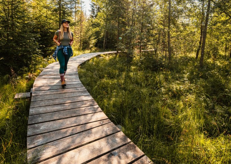 Samo 5 minuta hodanja dnevno donosi 10 posto manji rizik od smrti