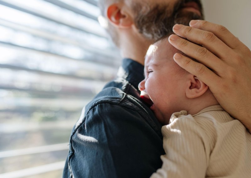Susjeda se žalila na buku, a sud poručio: Plač beba nije prekršaj