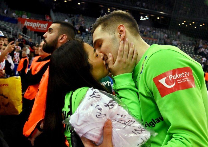 Dominik Kuzmanović već godinama ljubi tajanstvenu crnokosu ljepoticu