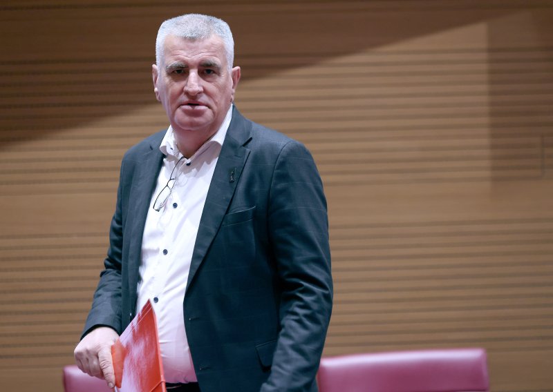 Most: 'Vrhovni sud potvrdio da je Bulj imao pravo nazvati Mesića krivokletnikom'