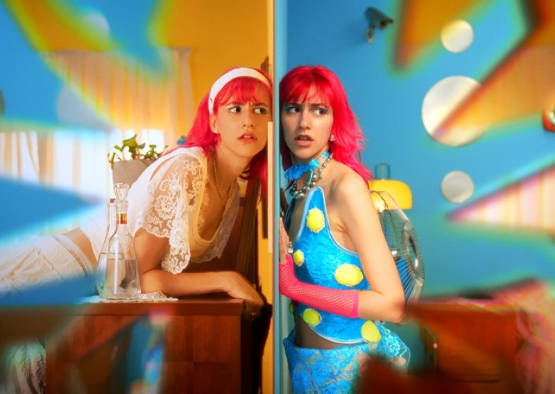 Lani su je odbili, a sada je glavni favorit: Tko je 22-godišnja Zevin koja na Dori sprema neviđeni show?