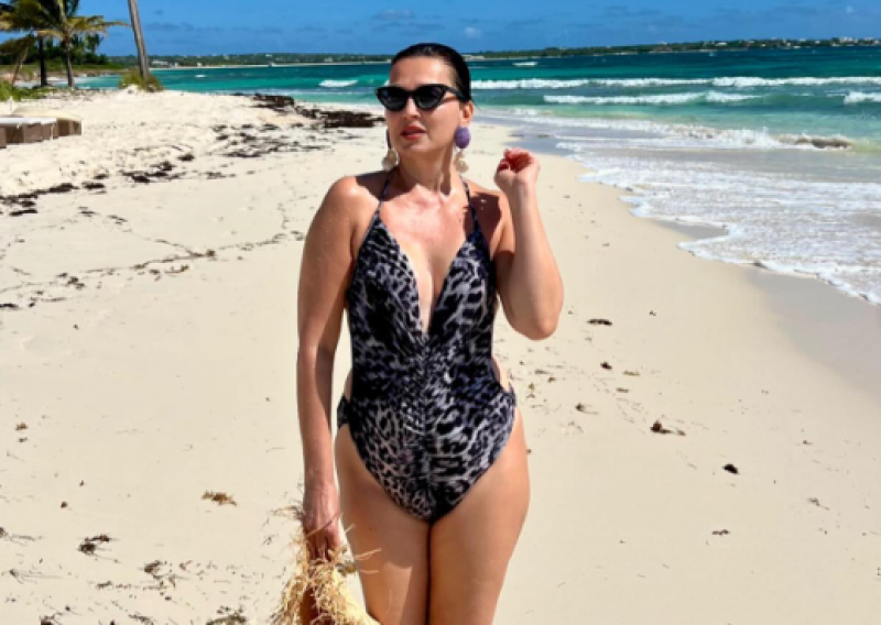 Nina Badrić 'zapalila' Instagram: Leopard kostimom ponosno istaknula figuru