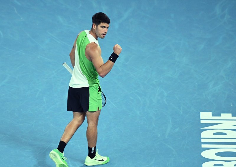 Carlos Alcaraz bez problema stigao do drugog kola Australian Opena