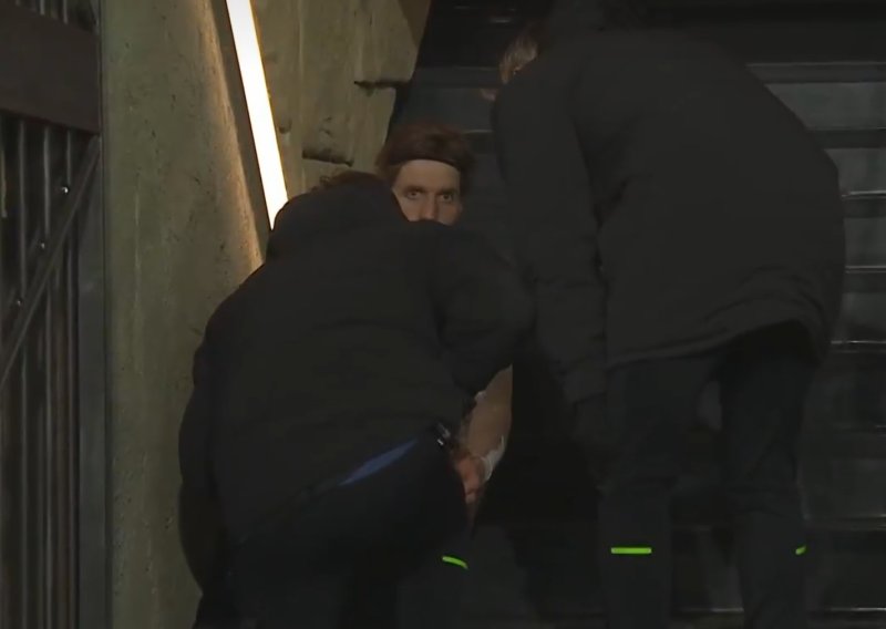 Neviđena ozljeda hrvatskog reprezentativca u Bundesligi. Pogledajte bizarnost koja mu se dogodila na utakmici