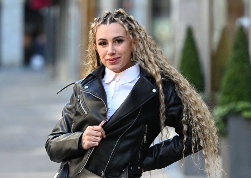 Stela Rade se javila iz bolnice: Bila je na operaciji