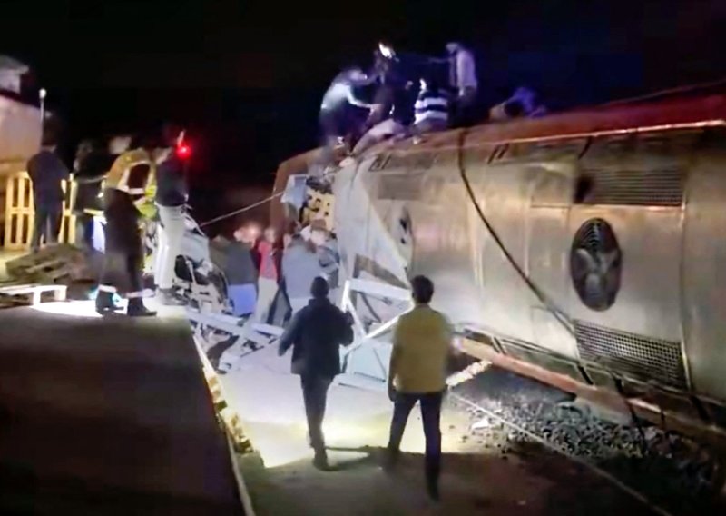 Gotovo se udvostručio broj mrtvih u užasnom sudaru vlakova u Španjolskoj