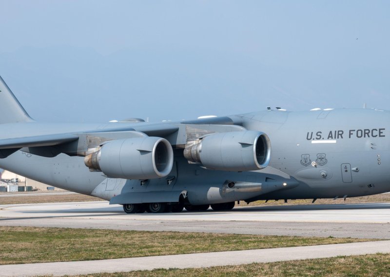 Amerikanci se nakon 23 godine povukli iz Iraka, kontroliraju samo jedno područje