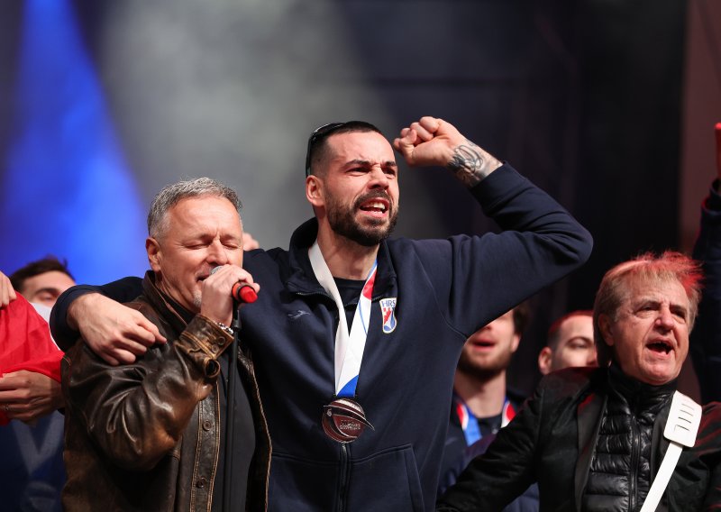 Srpski mediji oduševljeni zabranom Thompsona: 'Ustaška posla, Hrvati zgrozili svijet'