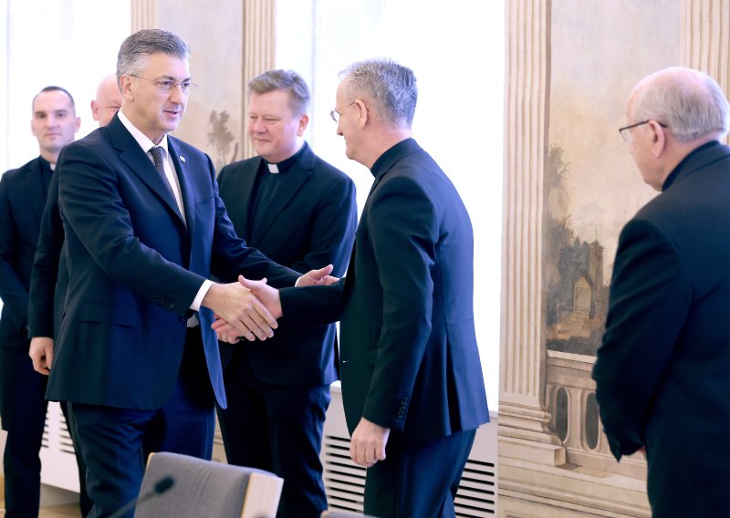 Plenković s biskupima pričao o demografskoj revitalizaciji: 'Udvostručena naknada za novorođenče'