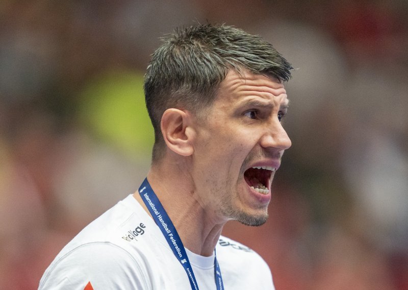 Još jedan izbornik na Europskom prvenstvu neshvatljivim potezom uništio svoju momčad