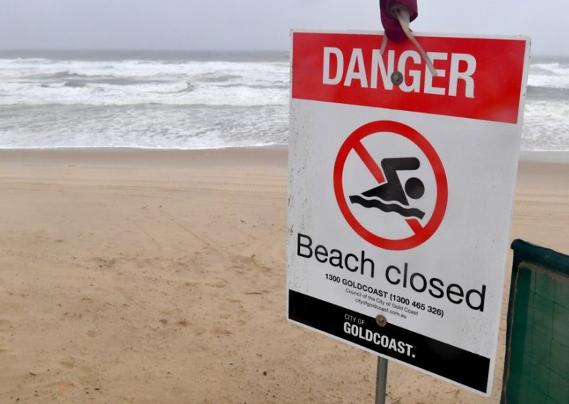 Australija zbog napada morskih pasa zatvorila na desetke plaža