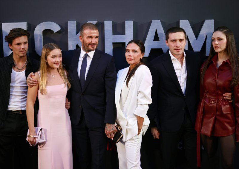 Brooklyn Beckham 'na mukama': Blokirao je cijelu obitelj, ali nju želi zaštititi