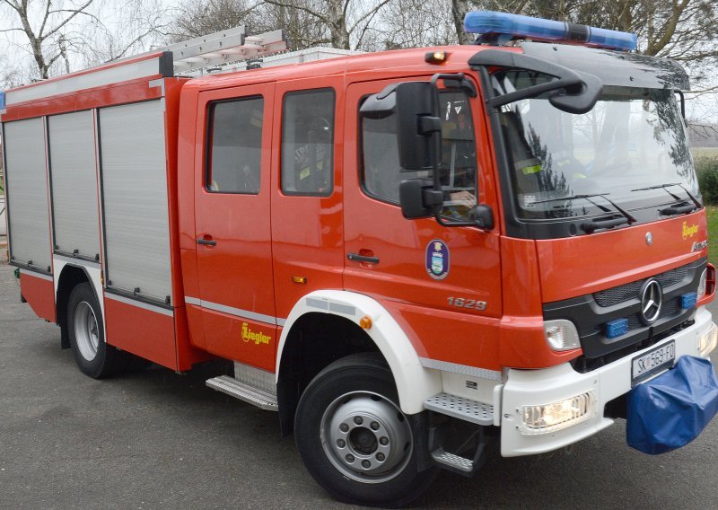 Opušak izazvao požar u obiteljskoj kući, poginula žena