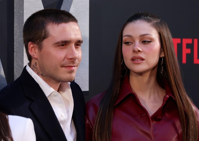 Ponovno isplivale stare fotografije Nicole Peltz: Svima je jasno što se događa