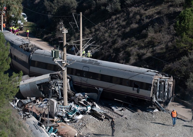 I dalje se ne zna uzrok sudara vlakova: 'Nije sabotaža, riječ je o kompleksnoj i čudnoj nesreći'