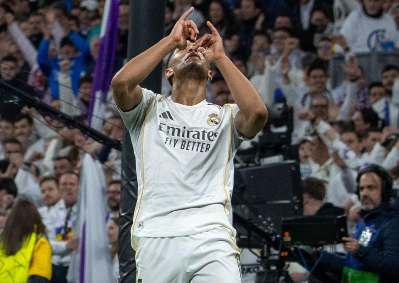 Pogledajte kako je Bellingham odgovorio na glasine iz Madrida: 'Znam istinu...'