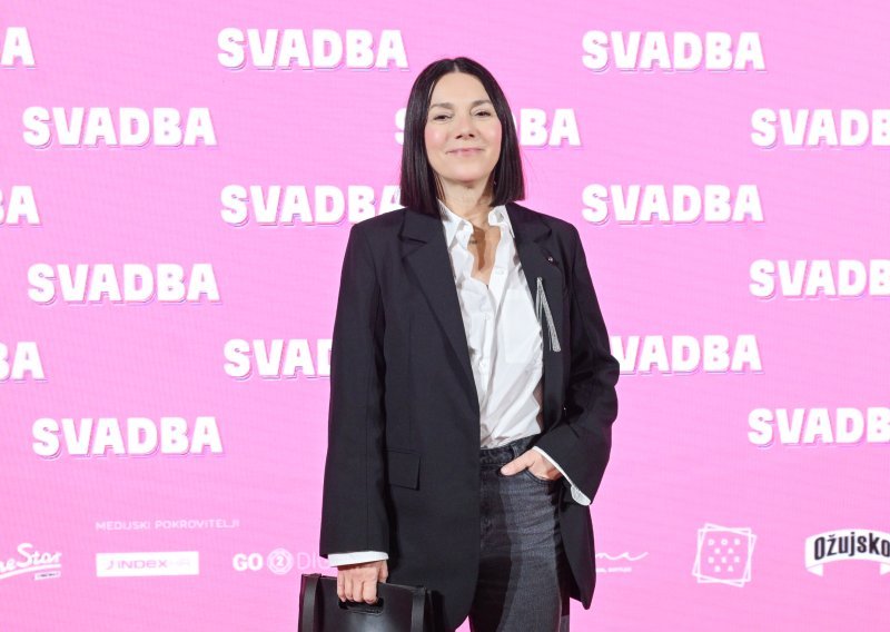 Nakon duže pauze: Daniela Trbović iznenadila pojavom na crvenom tepihu