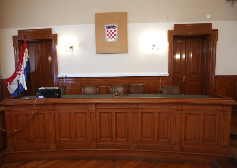 Prije više od 9 godina uhitili su sutkinju, a suđenje još traje. Apsurdno je da to nije najveći apsurd!