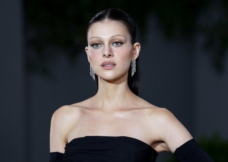 Poznati stilist napao problematičnu Beckhamicu: 'Ne možete to sakriti'