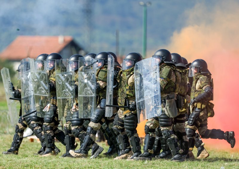 Italija preuzela zapovjedništvo nad vojnim snagama Europske unije u BiH