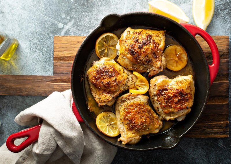 Ova piletina iz jednog lonca možda je i najukusnije jelo koje ćete skuhati ove zime