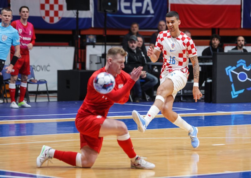 Hrvatska odličnom izvedbom protiv favorita skupine otvorila nastup na Euru