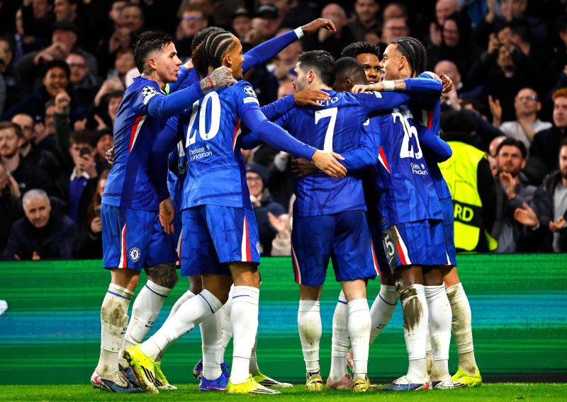 Chelsea se namučio s Oršićem, Barca gubila u Češkoj pa okrenula