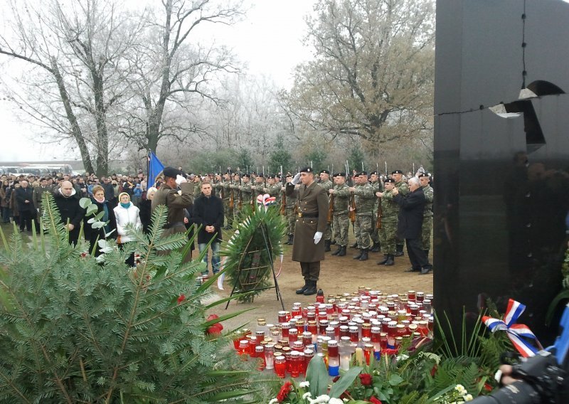 U znak sjećanja pročitana imena svih žrtava Ovčare