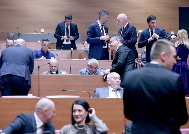HDZ odgovorio 'bremenitim manipulatorima' iz Mosta: 'Miro Bulj je politički piroman'
