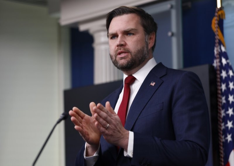 JD Vance: Nastavit ćemo s pokušajima da osiguramo tu 'kopnenu masu' za obaranje rakete