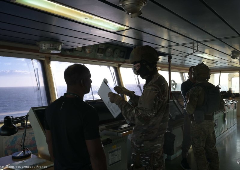 Grinch uhvaćen na Mediteranu: Francuska presrela ruski tanker iz flote u sjeni