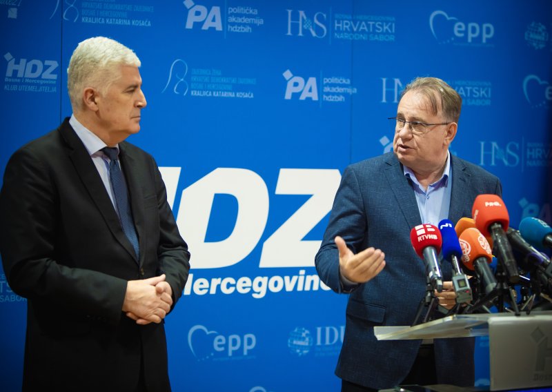 Oporbena petorka u BiH najavila zajedničke liste na izborima: 'Predstavljamo snagu autentične politike'