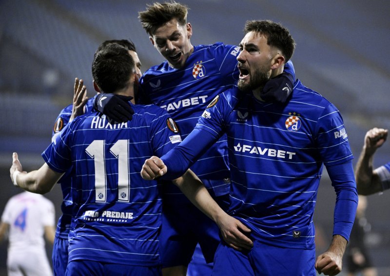 Pogledajte golove Bakrara i Belje kojima je Dinamo protiv FCSB-a poveo 2:0