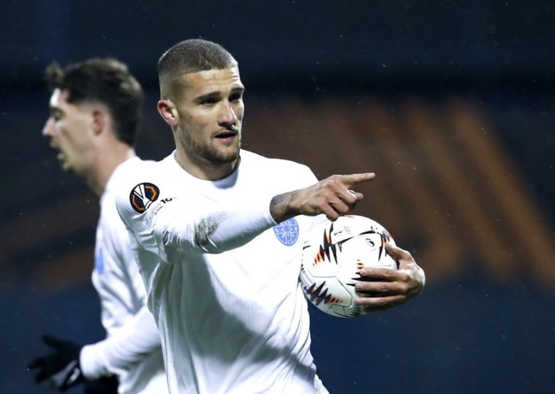 Pogledajte gol kojim je FCSB šokirao Dinamo i u Maksimiru smanjio na 2:1