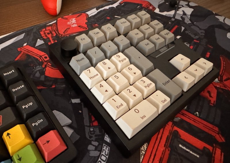 Produktivni dodatak za vlasnike manjih tipkovnica: Isprobali smo Epomaker TH33