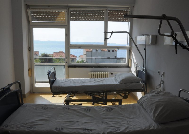 Doktori ne zanovijetaju: Sve bolnice ispod Svetog Roka su na aparatima!