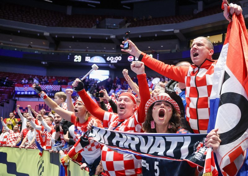 Pogledajte veliko slavlje hrvatskih igrača i navijača na tribinama u Malmöu