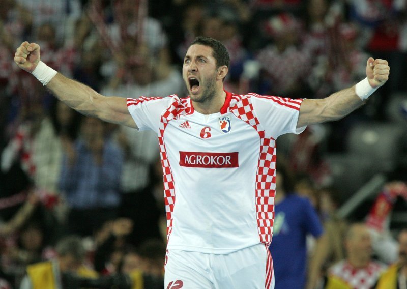 Lacković nakon slavlja u svlačionici: Ovo niste vidjeli na TV-u, a govori puno toga o ovoj Hrvatskoj