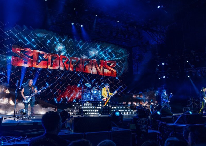 U 71. godini preminuo bivši basist poznatog benda čije smo hitove svi pjevušili