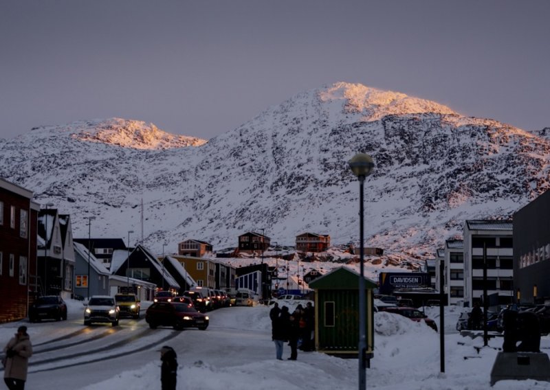 NATO je izgleda shvatio zašto Trump želi Grenland: Prijetnja iz Rusije stiže za 18 minuta