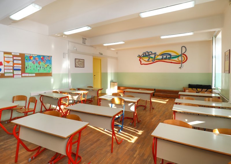 Pulski pomoćnici u nastavi traže veću satnicu i bolje uvjete, oglasio se i Grad