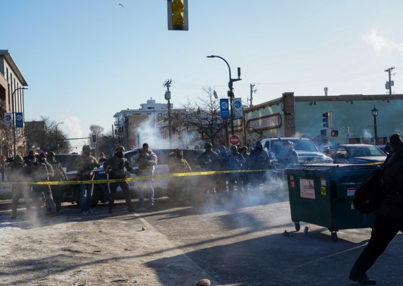 Pucnjava u Minneapolisu, ICE agenti ustrijelili muškarca: 'Razgovarao sam s Bijelom kućom'