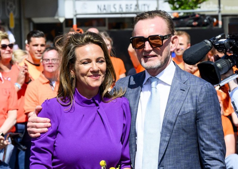 Do nedavno su bili nasmiješeni zajedno, a sada se razvode: Došao je kraj kraljevskom braku nakon 25 godina