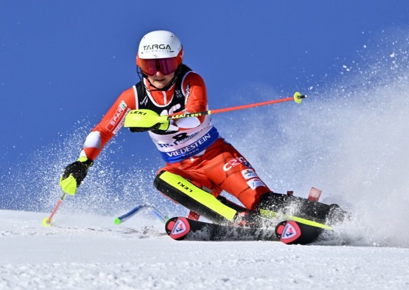 Zrinka Ljutić i Leona Popović danas u Češkoj voze slalom; prvi lauf je u 9.30 sati